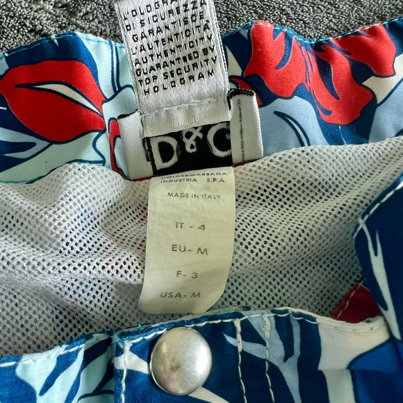 Dolce & Gabbana men’s beach wear shorts M - Picture 8 of 8